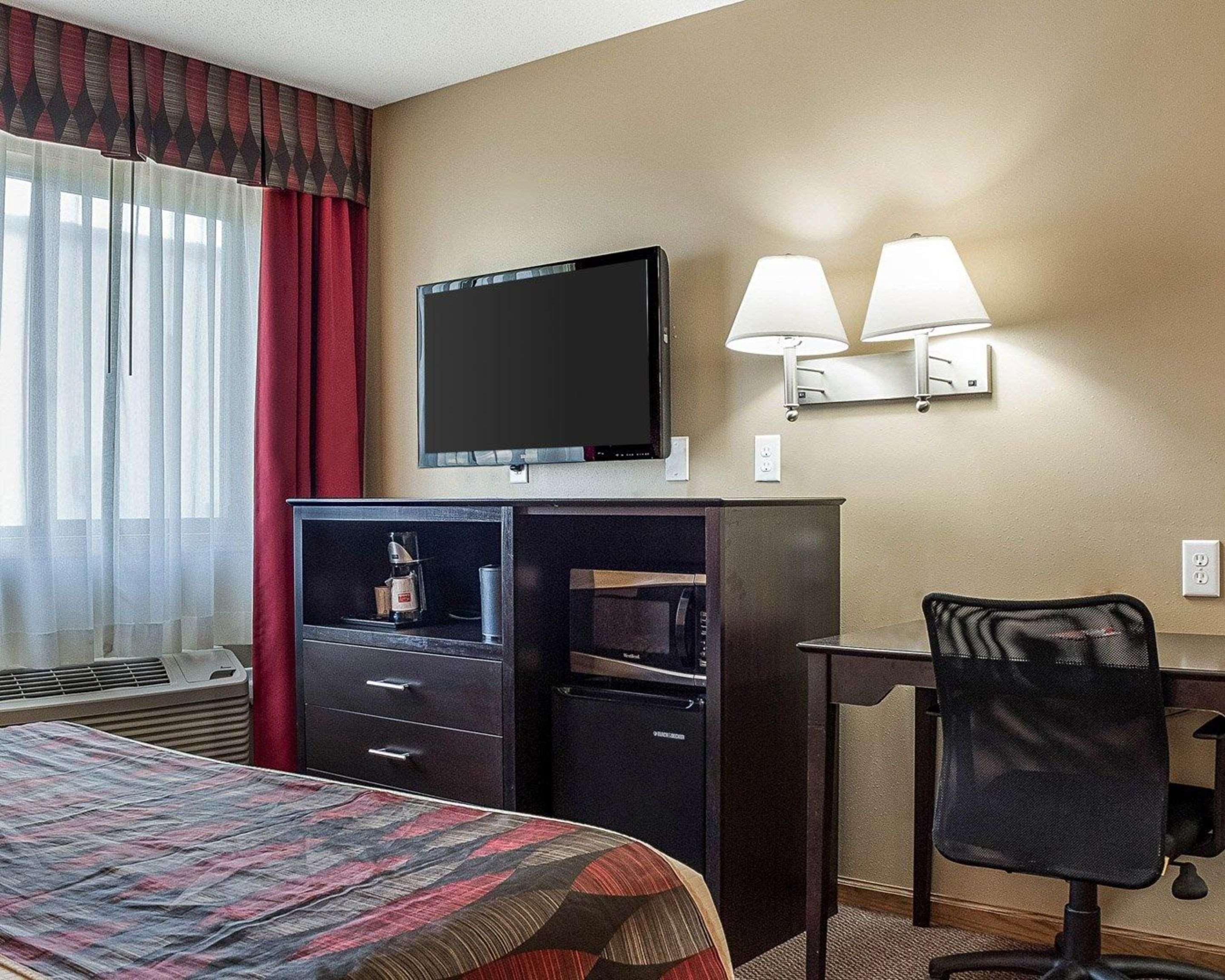 Econo Lodge Джеймстаун Екстер'єр фото
